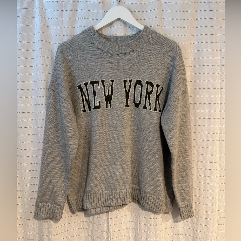 Gray 'New York' Crewneck Sweater